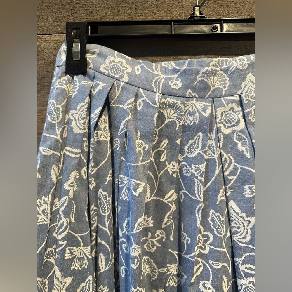 Vintage handmade tea length midi skirt. Denim blue and floral color way a-line - Picture 2 of 5